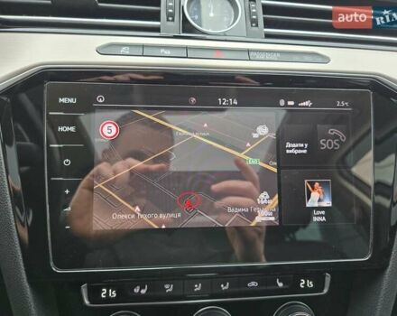 Серый Фольксваген Пассат, объемом двигателя 1.97 л и пробегом 198 тыс. км за 25000 $, фото 16 на Automoto.ua