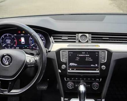 Фольксваген Пассат 2016 в Коломые на Automoto.ua Серый Фольксваген Пассат, объемом двигателя 1.97 л и пробегом 330 тыс. км за 14950 $, фото 53 на Automoto.ua
