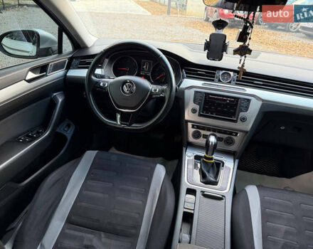 Серый Фольксваген Пассат, объемом двигателя 1.97 л и пробегом 380 тыс. км за 13500 $, фото 46 на Automoto.ua