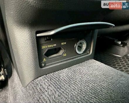 Фольксваген Пассат 2016 в Радомышле на Automoto.ua Серый Фольксваген Пассат, объемом двигателя 1.97 л и пробегом 286 тыс. км за 14500 $, фото 24 на Automoto.ua