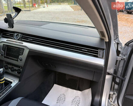 Серый Фольксваген Пассат, объемом двигателя 1.97 л и пробегом 380 тыс. км за 13500 $, фото 52 на Automoto.ua