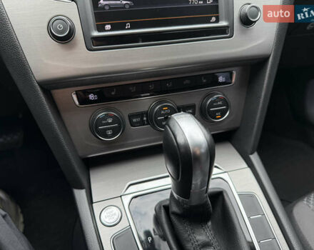 Сірий Фольксваген Пассат, об'ємом двигуна 2 л та пробігом 240 тис. км за 15200 $, фото 21 на Automoto.ua