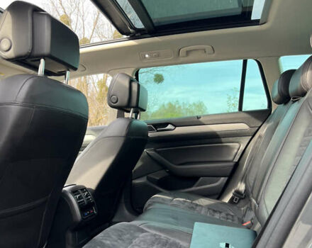 Серый Фольксваген Пассат, объемом двигателя 1.6 л и пробегом 265 тыс. км за 13200 $, фото 39 на Automoto.ua