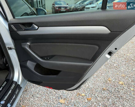 Серый Фольксваген Пассат, объемом двигателя 1.97 л и пробегом 380 тыс. км за 13500 $, фото 47 на Automoto.ua