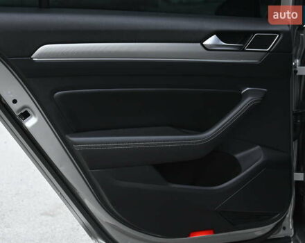 Сірий Фольксваген Пассат, об'ємом двигуна 1.97 л та пробігом 260 тис. км за 18599 $, фото 42 на Automoto.ua