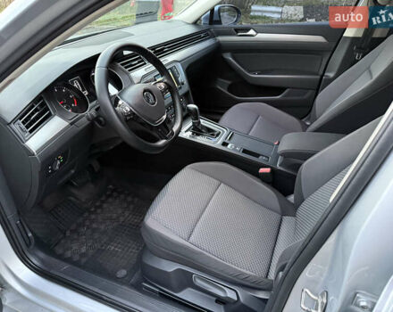 Серый Фольксваген Пассат, объемом двигателя 1.6 л и пробегом 237 тыс. км за 12800 $, фото 23 на Automoto.ua