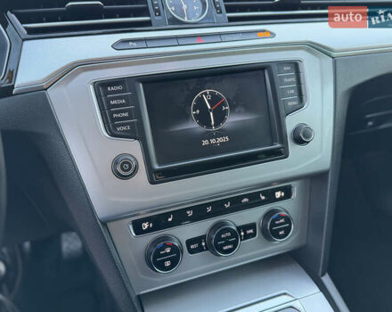 Серый Фольксваген Пассат, объемом двигателя 2 л и пробегом 267 тыс. км за 13950 $, фото 108 на Automoto.ua