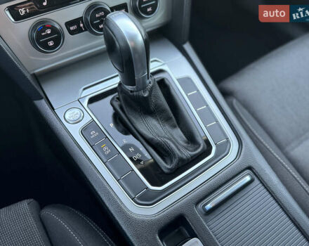 Серый Фольксваген Пассат, объемом двигателя 2 л и пробегом 267 тыс. км за 13950 $, фото 111 на Automoto.ua