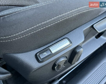 Серый Фольксваген Пассат, объемом двигателя 1.6 л и пробегом 262 тыс. км за 11800 $, фото 39 на Automoto.ua