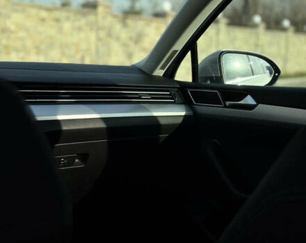 Сірий Фольксваген Пассат, об'ємом двигуна 1.6 л та пробігом 319 тис. км за 12200 $, фото 28 на Automoto.ua