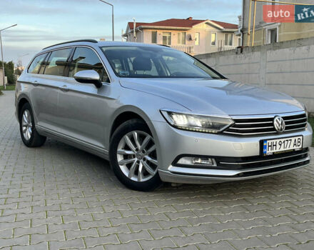 Серый Фольксваген Пассат, объемом двигателя 1.6 л и пробегом 262 тыс. км за 11800 $, фото 4 на Automoto.ua