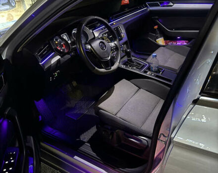 Фольксваген Пассат 2016 в Киеве на Automoto.ua Серый Фольксваген Пассат, объемом двигателя 1.97 л и пробегом 394 тыс. км за 15000 $, фото 2 на Automoto.ua