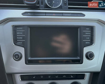 Серый Фольксваген Пассат, объемом двигателя 1.6 л и пробегом 262 тыс. км за 11800 $, фото 23 на Automoto.ua