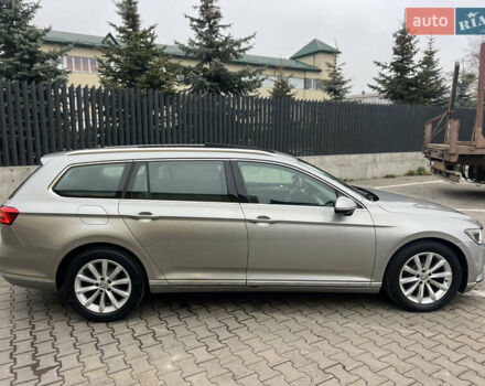 Сірий Фольксваген Пассат, об'ємом двигуна 1.6 л та пробігом 260 тис. км за 13999 $, фото 7 на Automoto.ua