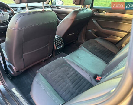 Серый Фольксваген Пассат, объемом двигателя 2 л и пробегом 220 тыс. км за 17999 $, фото 27 на Automoto.ua