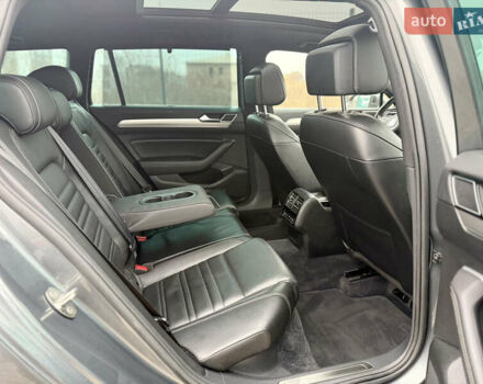 Сірий Фольксваген Пассат, об'ємом двигуна 2 л та пробігом 290 тис. км за 18850 $, фото 13 на Automoto.ua