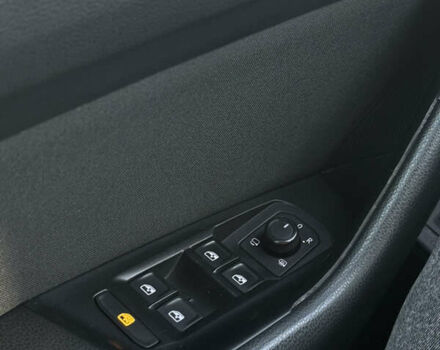 Сірий Фольксваген Пассат, об'ємом двигуна 1.6 л та пробігом 319 тис. км за 12200 $, фото 41 на Automoto.ua