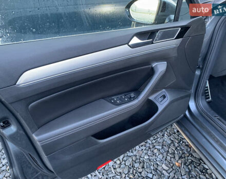 Сірий Фольксваген Пассат, об'ємом двигуна 2 л та пробігом 290 тис. км за 19700 $, фото 67 на Automoto.ua