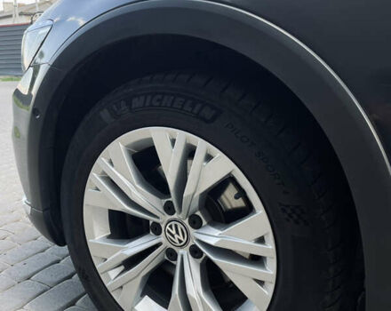 Сірий Фольксваген Пассат, об'ємом двигуна 1.97 л та пробігом 299 тис. км за 18999 $, фото 10 на Automoto.ua