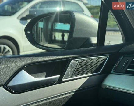 Сірий Фольксваген Пассат, об'ємом двигуна 1.6 л та пробігом 264 тис. км за 15800 $, фото 37 на Automoto.ua