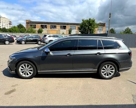 Серый Фольксваген Пассат, объемом двигателя 2 л и пробегом 323 тыс. км за 16900 $, фото 1 на Automoto.ua