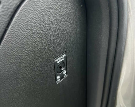 Сірий Фольксваген Пассат, об'ємом двигуна 1.6 л та пробігом 260 тис. км за 13999 $, фото 17 на Automoto.ua