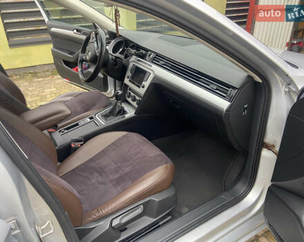 Серый Фольксваген Пассат, объемом двигателя 1.6 л и пробегом 320 тыс. км за 13500 $, фото 10 на Automoto.ua