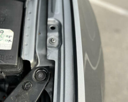 Серый Фольксваген Пассат, объемом двигателя 1.6 л и пробегом 265 тыс. км за 13200 $, фото 81 на Automoto.ua