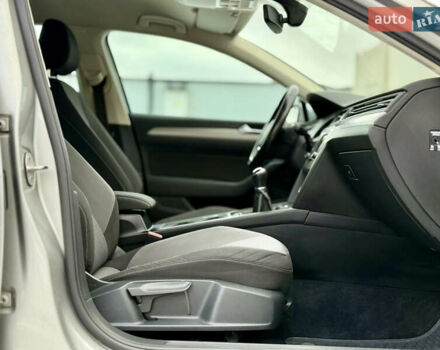 Серый Фольксваген Пассат, объемом двигателя 2 л и пробегом 181 тыс. км за 13499 $, фото 41 на Automoto.ua