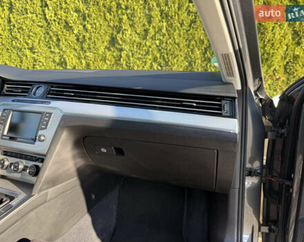 Серый Фольксваген Пассат, объемом двигателя 2 л и пробегом 195 тыс. км за 16999 $, фото 36 на Automoto.ua