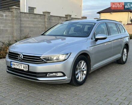 Серый Фольксваген Пассат, объемом двигателя 1.6 л и пробегом 262 тыс. км за 11800 $, фото 7 на Automoto.ua