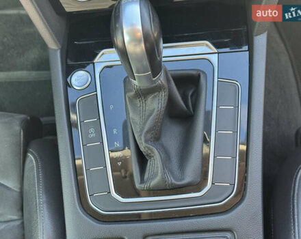 Сірий Фольксваген Пассат, об'ємом двигуна 1.6 л та пробігом 264 тис. км за 15800 $, фото 32 на Automoto.ua