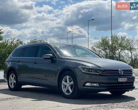 Серый Фольксваген Пассат, объемом двигателя 1.8 л и пробегом 165 тыс. км за 15500 $, фото 3 на Automoto.ua