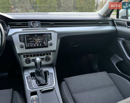 Серый Фольксваген Пассат, объемом двигателя 2 л и пробегом 267 тыс. км за 13950 $, фото 127 на Automoto.ua