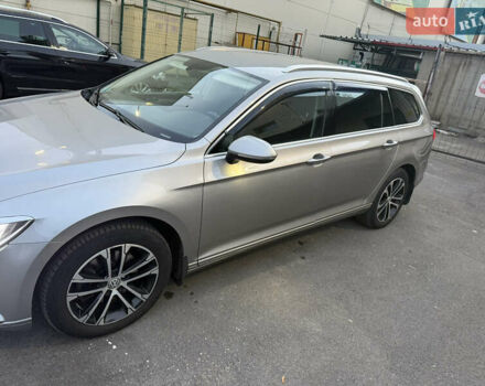 Серый Фольксваген Пассат, объемом двигателя 1.97 л и пробегом 211 тыс. км за 14900 $, фото 6 на Automoto.ua