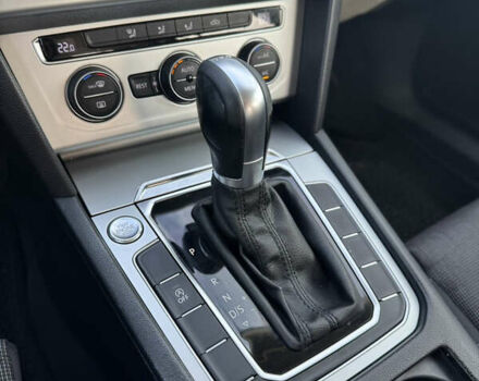 Сірий Фольксваген Пассат, об'ємом двигуна 1.6 л та пробігом 319 тис. км за 12200 $, фото 31 на Automoto.ua