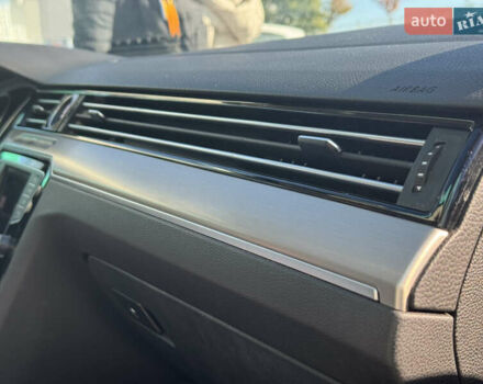 Сірий Фольксваген Пассат, об'ємом двигуна 1.6 л та пробігом 264 тис. км за 15800 $, фото 35 на Automoto.ua