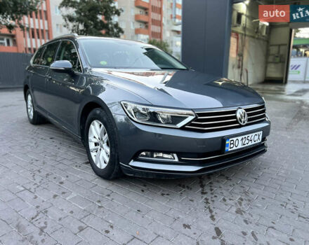Серый Фольксваген Пассат, объемом двигателя 1.97 л и пробегом 226 тыс. км за 15850 $, фото 2 на Automoto.ua