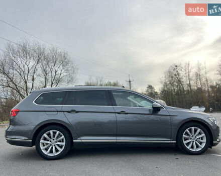 Серый Фольксваген Пассат, объемом двигателя 1.6 л и пробегом 265 тыс. км за 13200 $, фото 21 на Automoto.ua