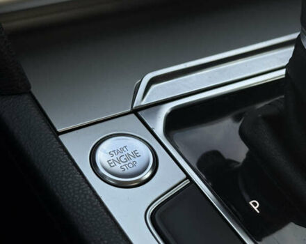 Сірий Фольксваген Пассат, об'ємом двигуна 1.6 л та пробігом 319 тис. км за 12200 $, фото 39 на Automoto.ua