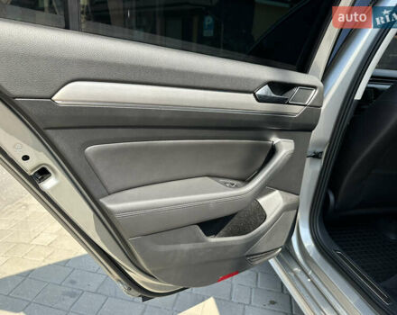 Серый Фольксваген Пассат, объемом двигателя 1.97 л и пробегом 275 тыс. км за 15999 $, фото 55 на Automoto.ua