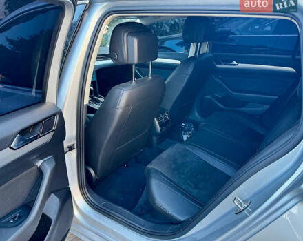 Сірий Фольксваген Пассат, об'ємом двигуна 1.6 л та пробігом 315 тис. км за 12700 $, фото 5 на Automoto.ua