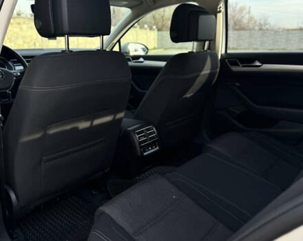 Сірий Фольксваген Пассат, об'ємом двигуна 1.6 л та пробігом 319 тис. км за 12200 $, фото 43 на Automoto.ua