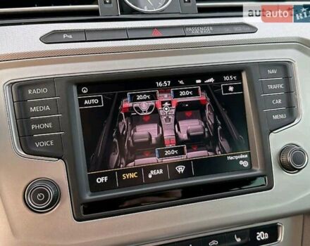 Фольксваген Пассат 2016 в Радомышле на Automoto.ua Серый Фольксваген Пассат, объемом двигателя 1.97 л и пробегом 286 тыс. км за 14500 $, фото 21 на Automoto.ua
