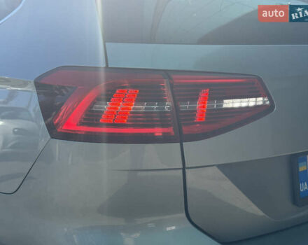 Сірий Фольксваген Пассат, об'ємом двигуна 1.6 л та пробігом 264 тис. км за 15800 $, фото 3 на Automoto.ua