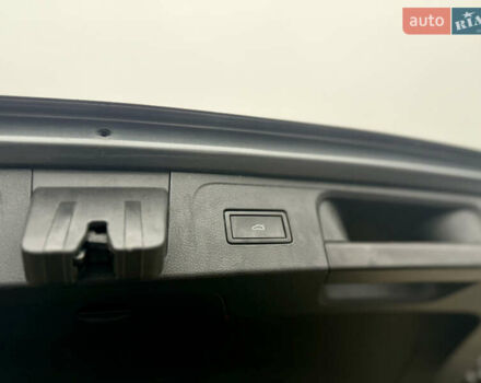 Сірий Фольксваген Пассат, об'ємом двигуна 2 л та пробігом 290 тис. км за 18850 $, фото 20 на Automoto.ua