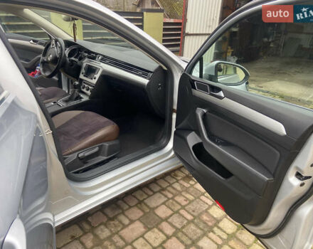 Серый Фольксваген Пассат, объемом двигателя 1.6 л и пробегом 320 тыс. км за 13500 $, фото 6 на Automoto.ua