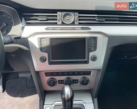 Серый Фольксваген Пассат, объемом двигателя 1.8 л и пробегом 165 тыс. км за 15500 $, фото 22 на Automoto.ua