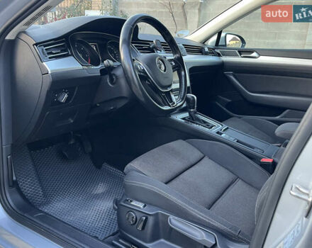 Серый Фольксваген Пассат, объемом двигателя 1.6 л и пробегом 262 тыс. км за 11800 $, фото 40 на Automoto.ua