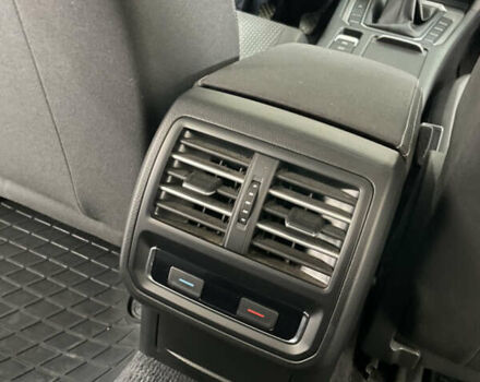 Серый Фольксваген Пассат, объемом двигателя 1.6 л и пробегом 240 тыс. км за 14900 $, фото 12 на Automoto.ua